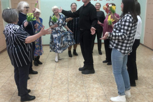 «Наши милые дамы!»